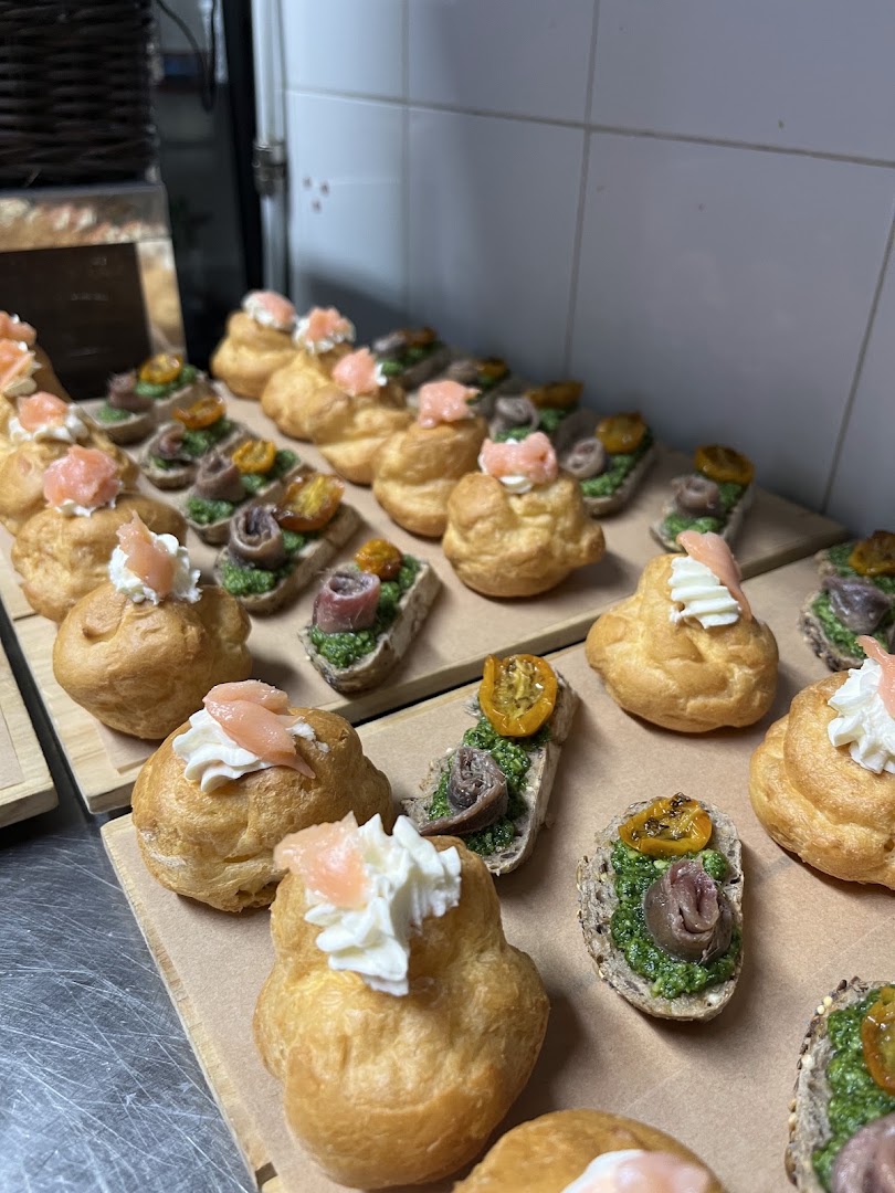 Cavò food & drink