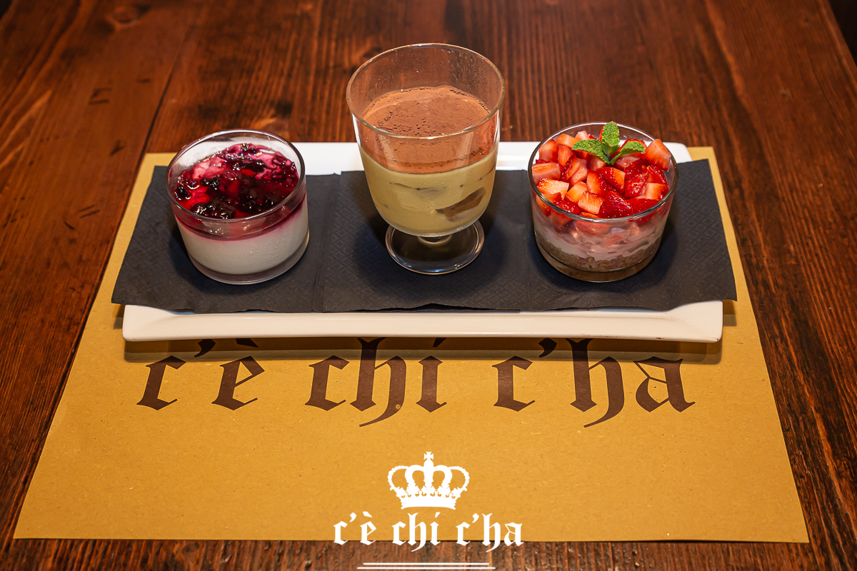 C'E' Chi C'Ha - Pub
