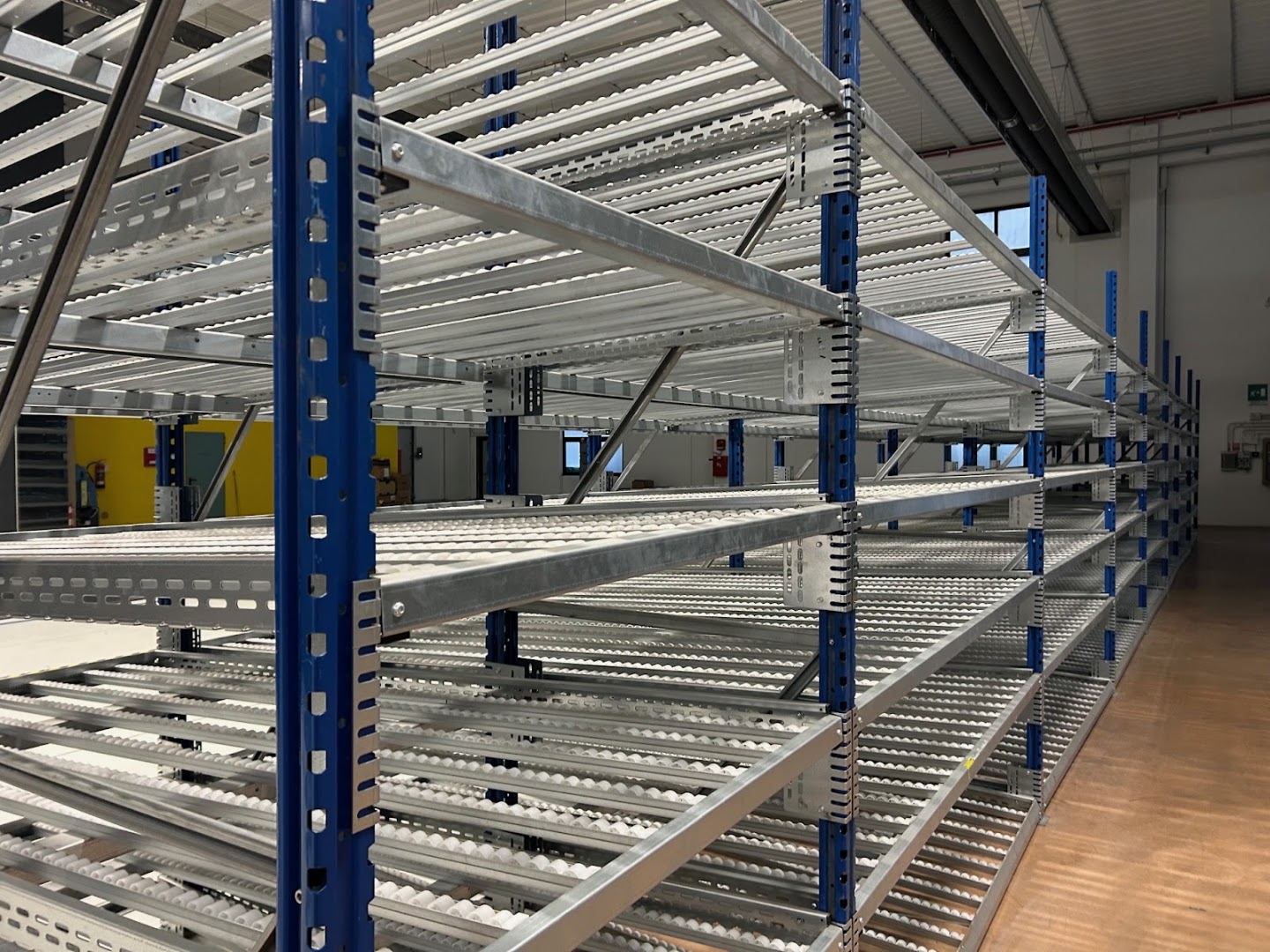 Cecom scaffali