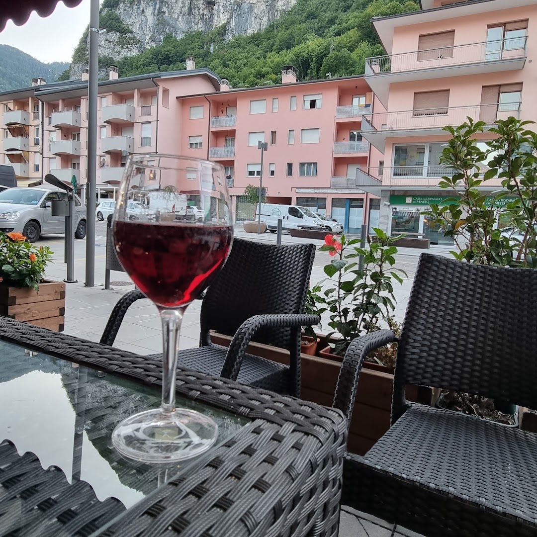 Central Bar - 1212