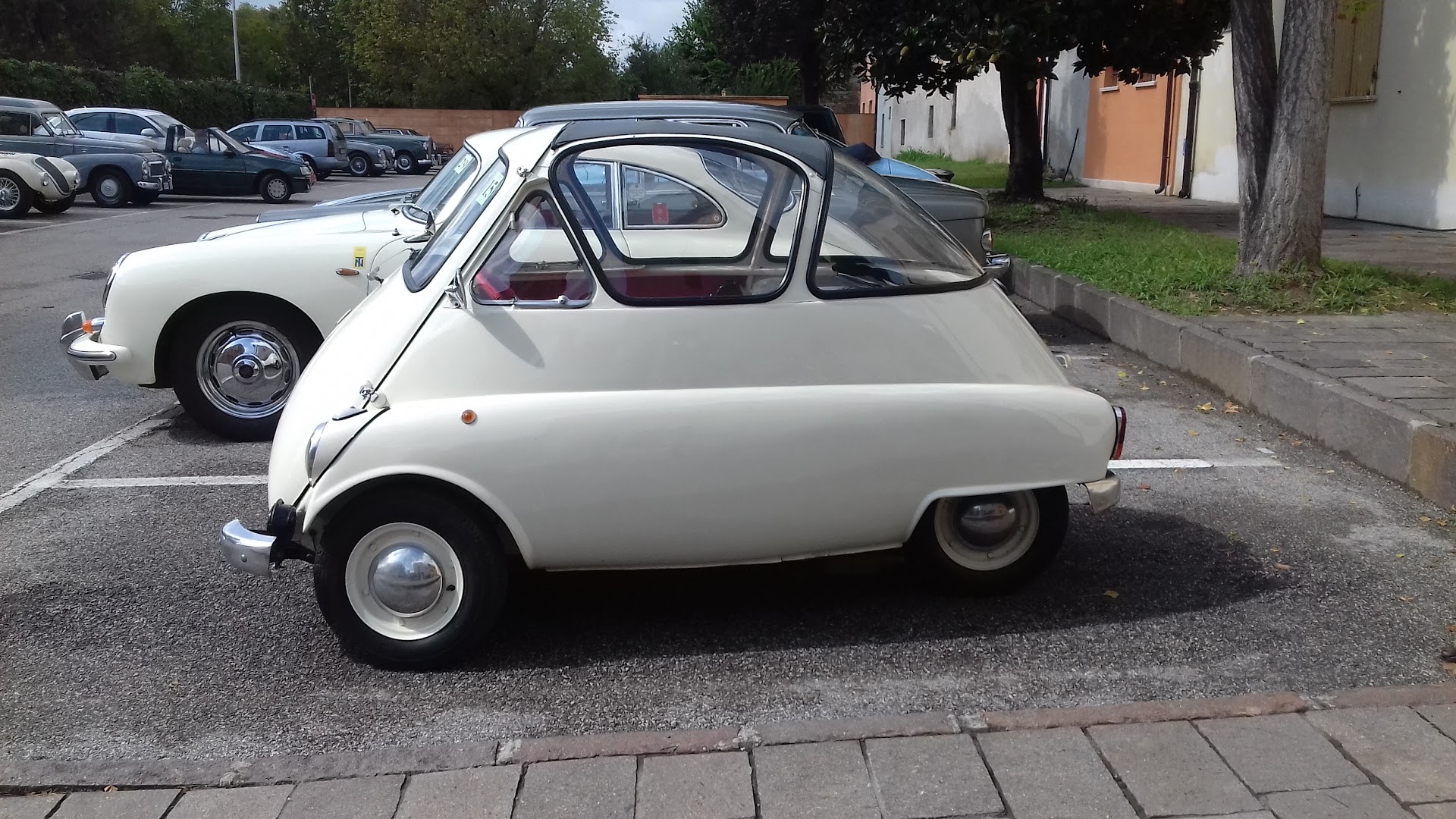 Central Bar di Ye Jiangbin