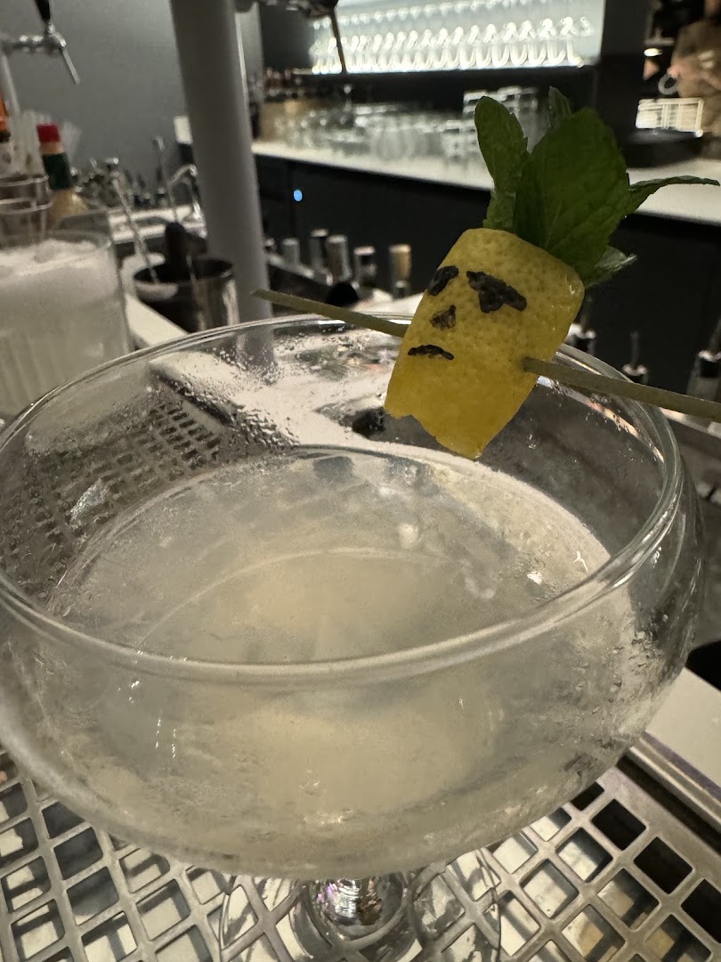 Centrale cocktail wine bistrot