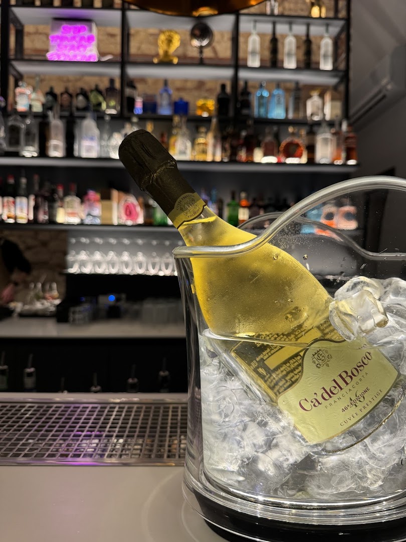 Centrale cocktail wine bistrot