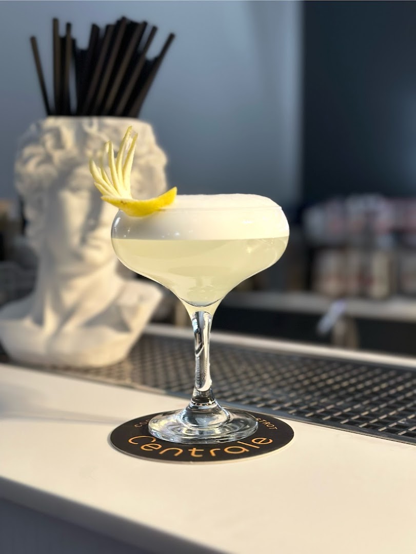 Centrale cocktail wine bistrot
