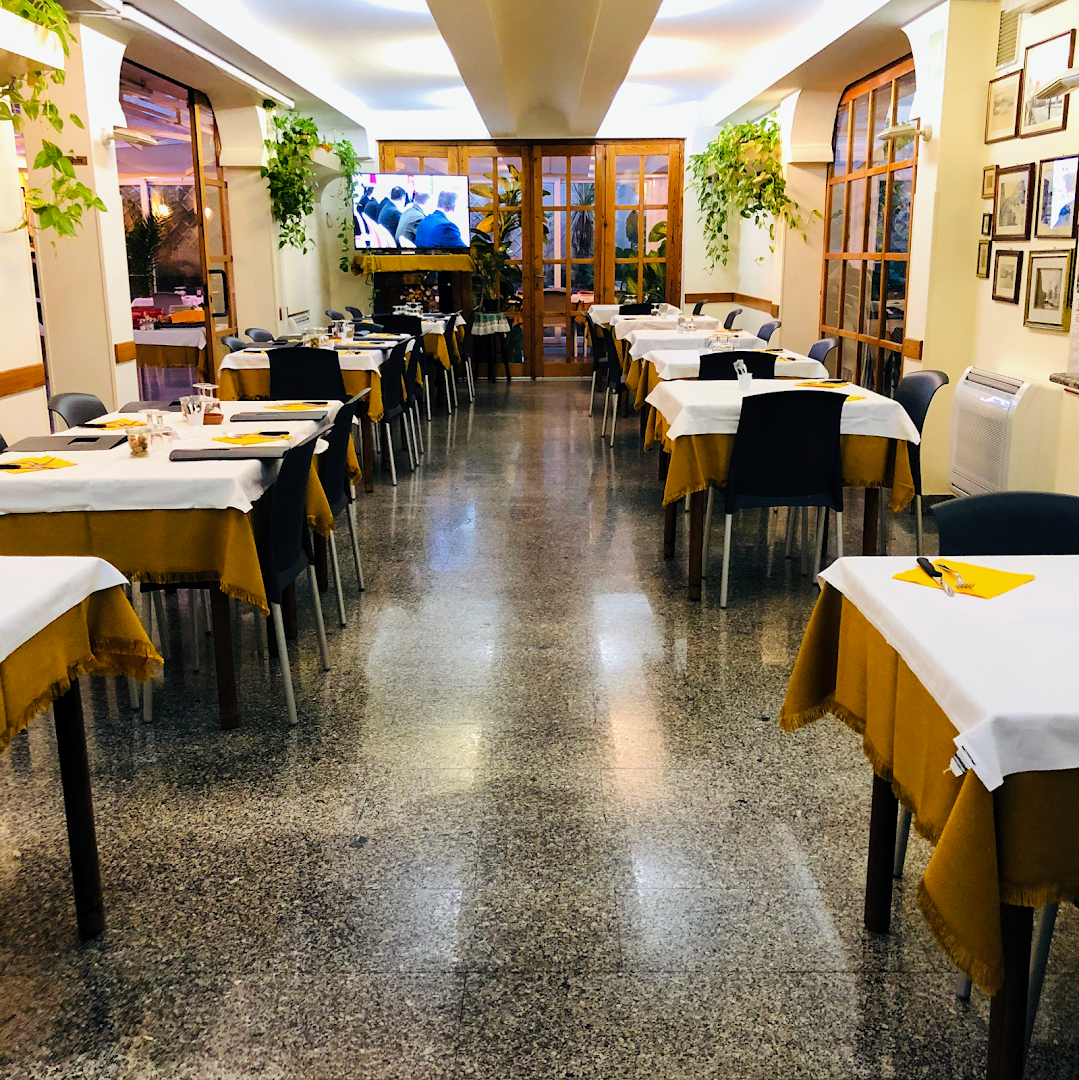 Centrale Hotel RistoPizza Caffè, Quartu Sant'Elena