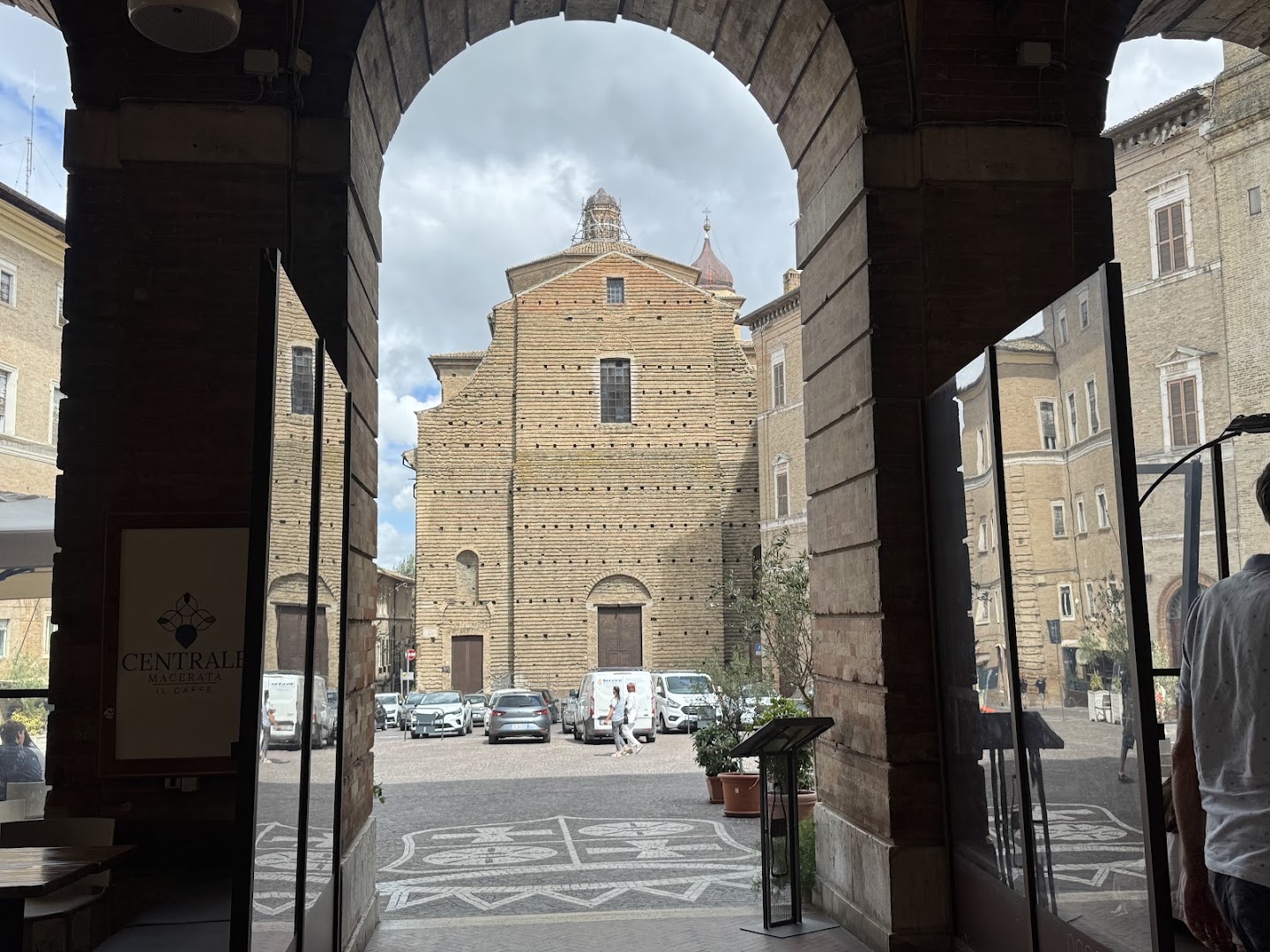 Centrale Macerata Il Caffè, Macerata