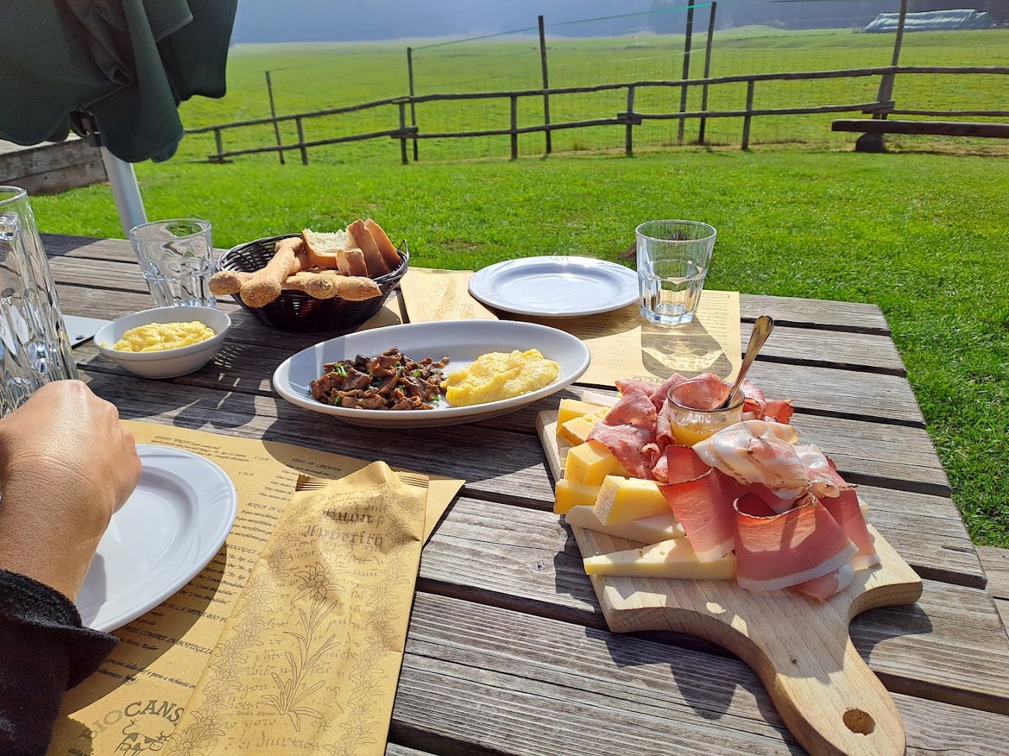Centro Caseario e Agrituristico Tambre Spert Cansiglio - Bar Bianco