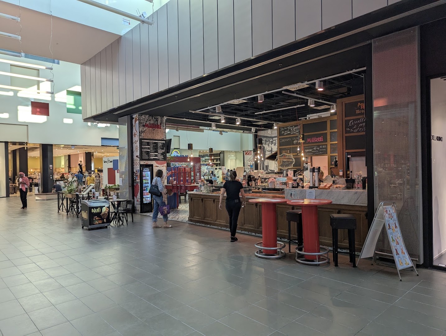 Centro Commerciale Centro Gotico