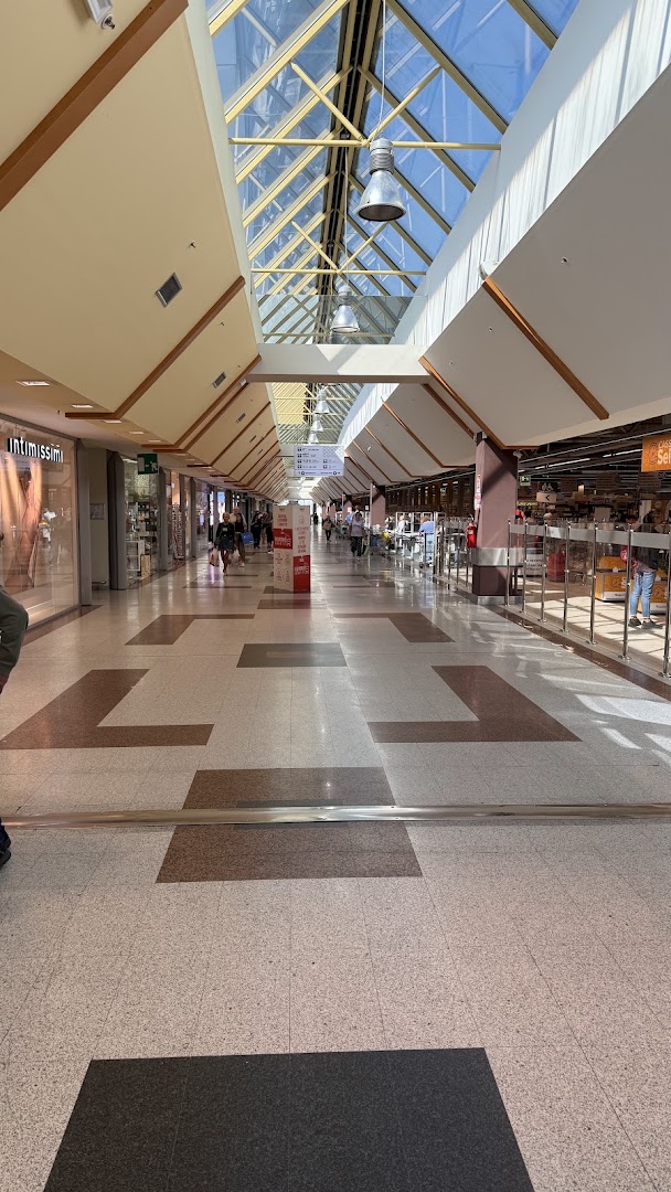 Centro Commerciale Fuentes