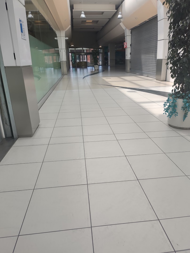 Centro Commerciale I Bricchi