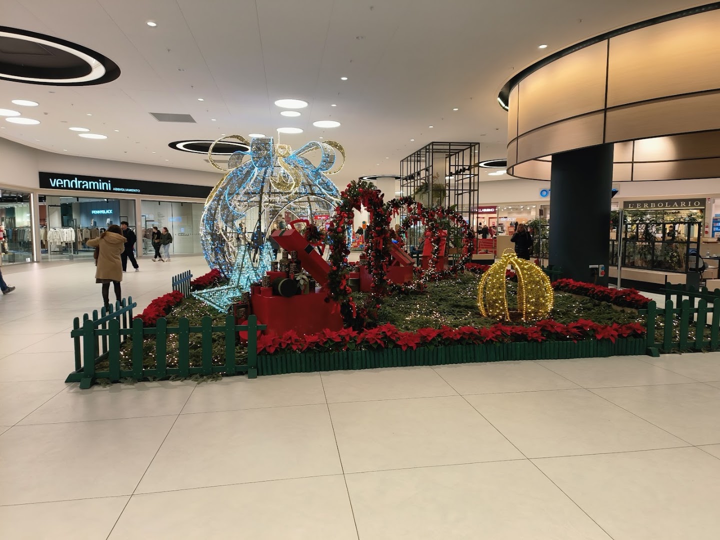 Centro commerciale I Giardini del Sole