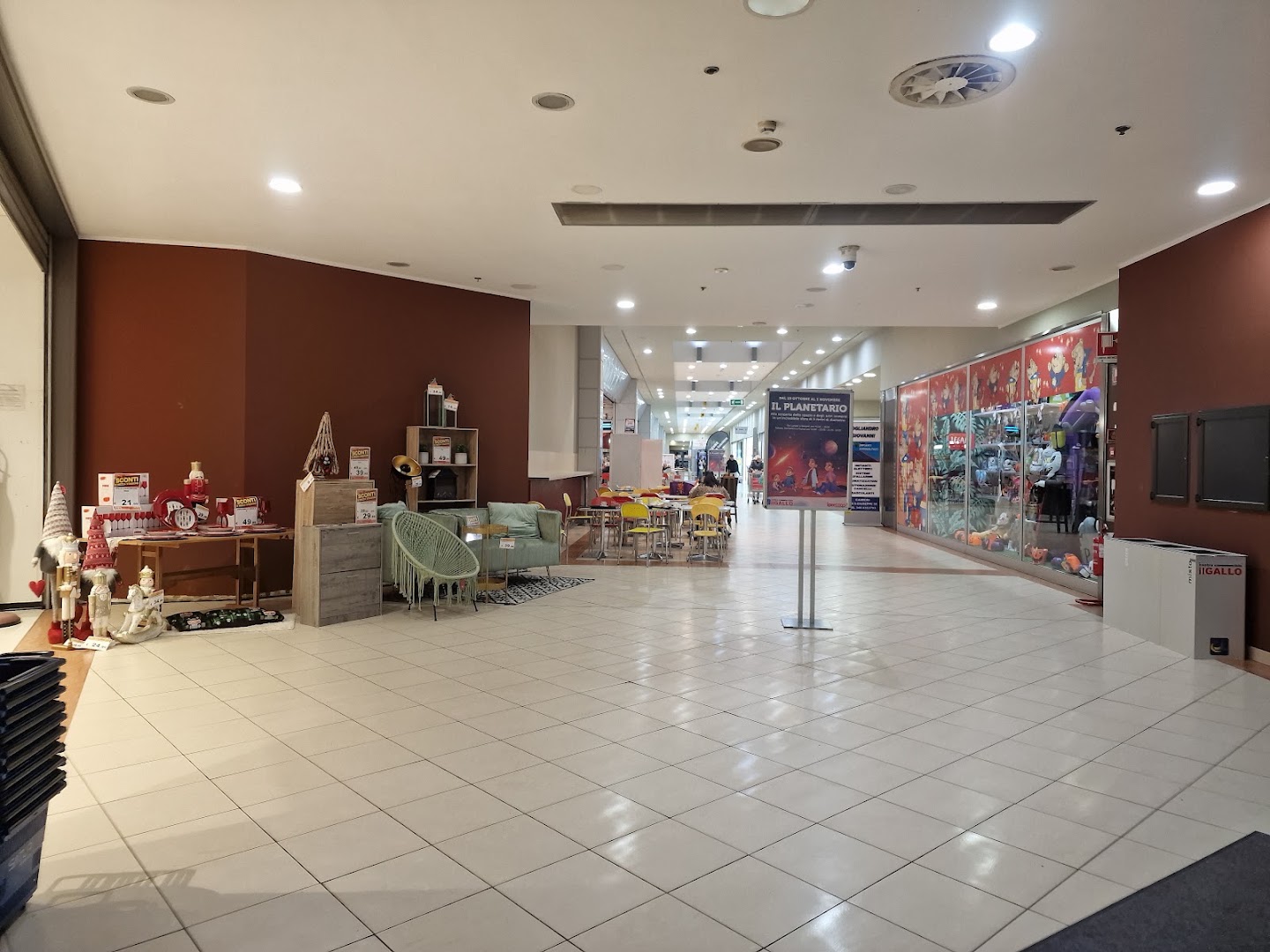 Centro Commerciale Il Gallo Galliate, Galliate