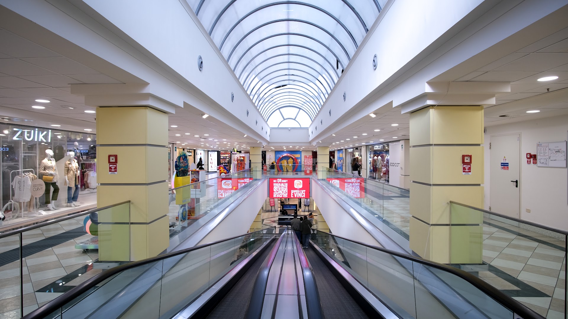 Centro Commerciale In Piazza
