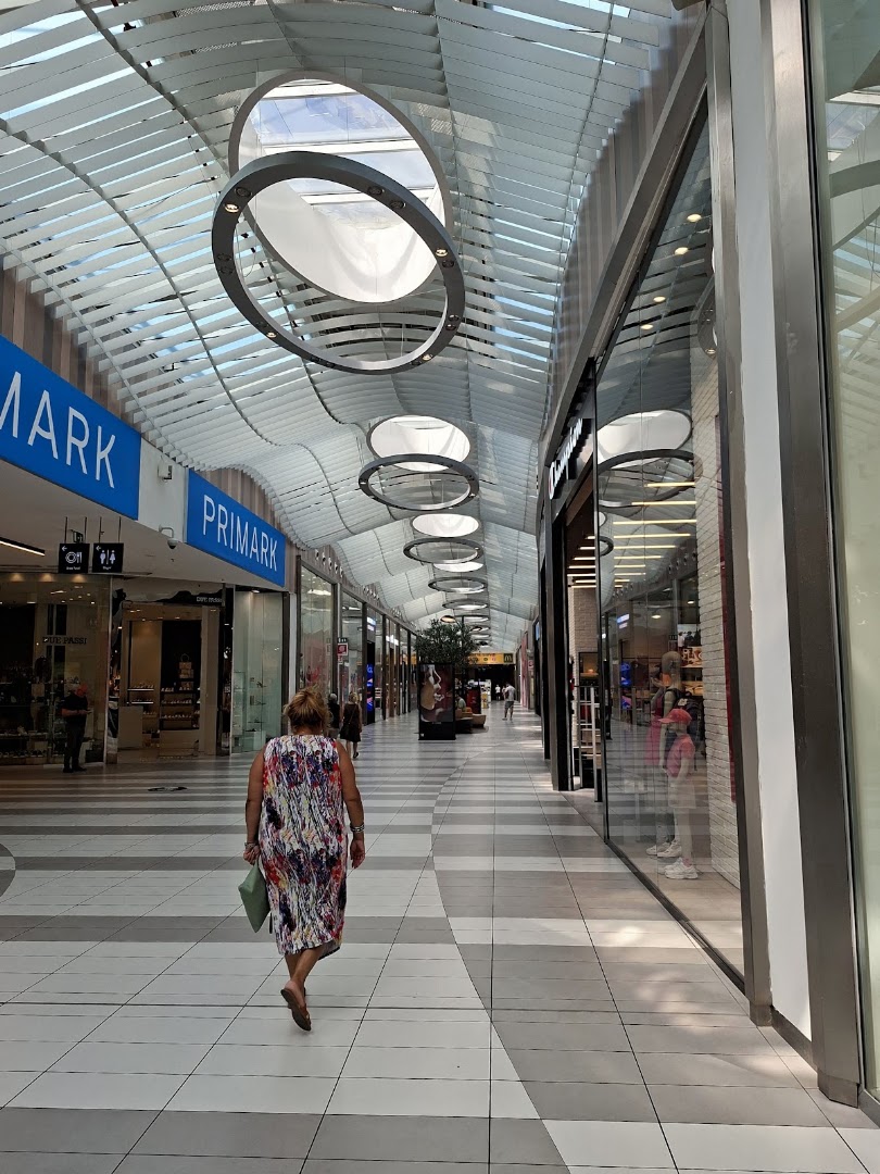 Centro Commerciale La Cartiera