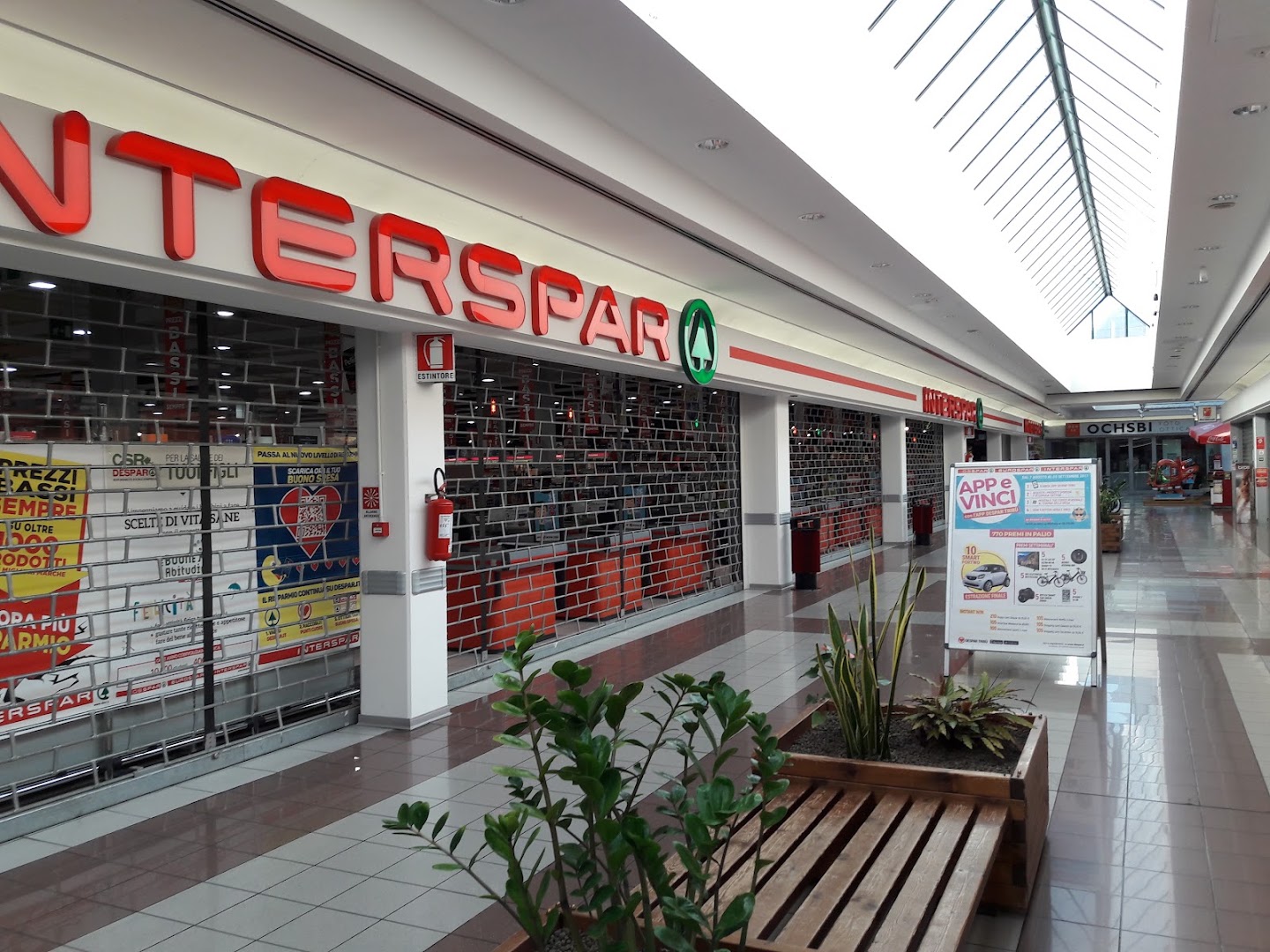 Centro Commerciale la Castellana, Paese