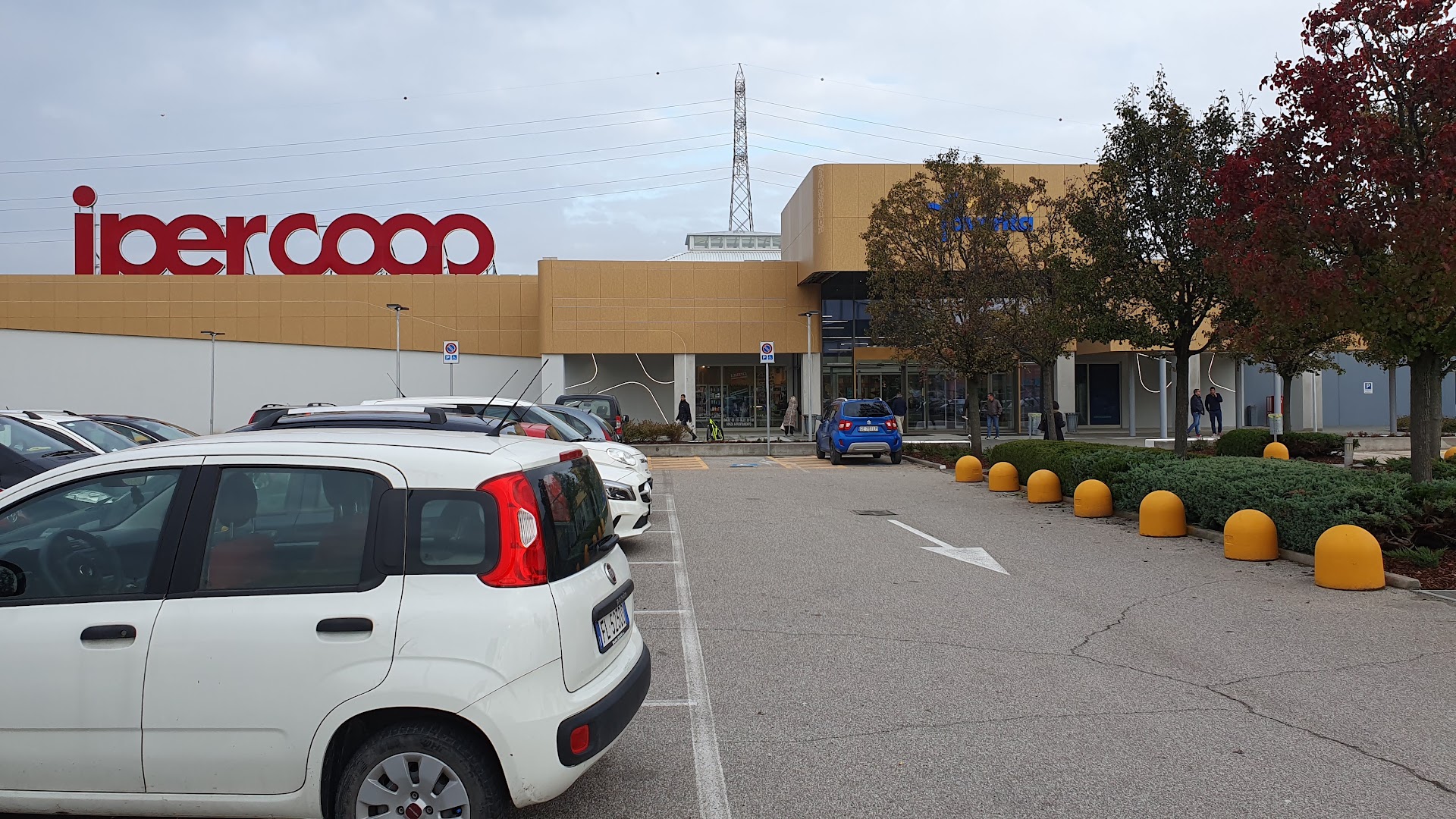Centro Commerciale La Favorita, Mantova