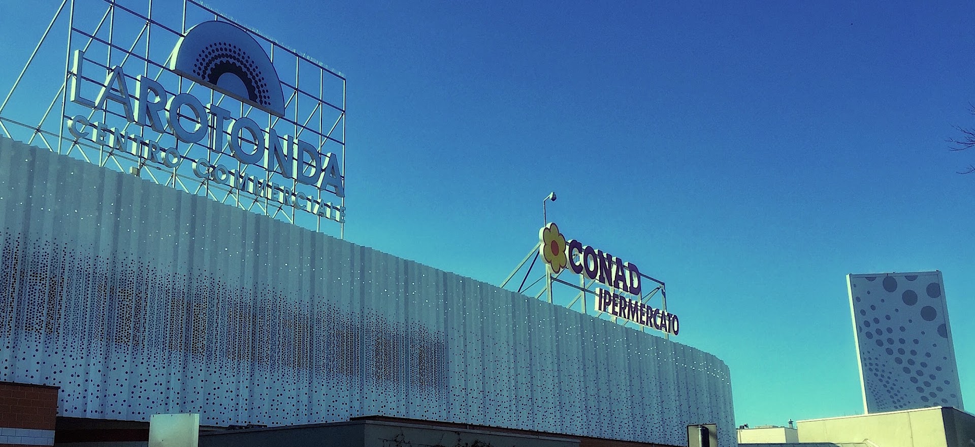Centro Commerciale La Rotonda, Modena