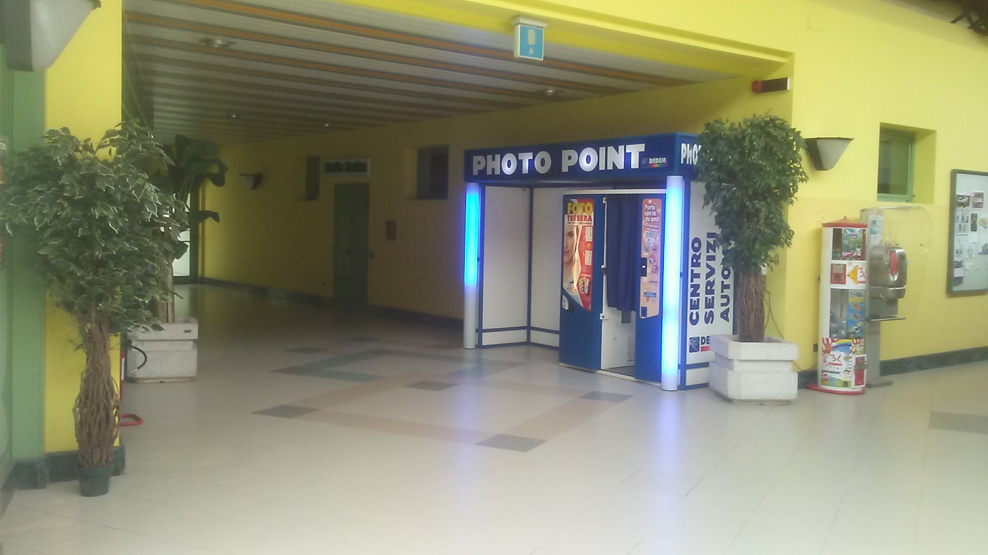 Centro Commerciale "L'Arco"