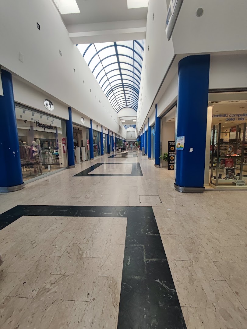 Centro Commerciale Le Aquile