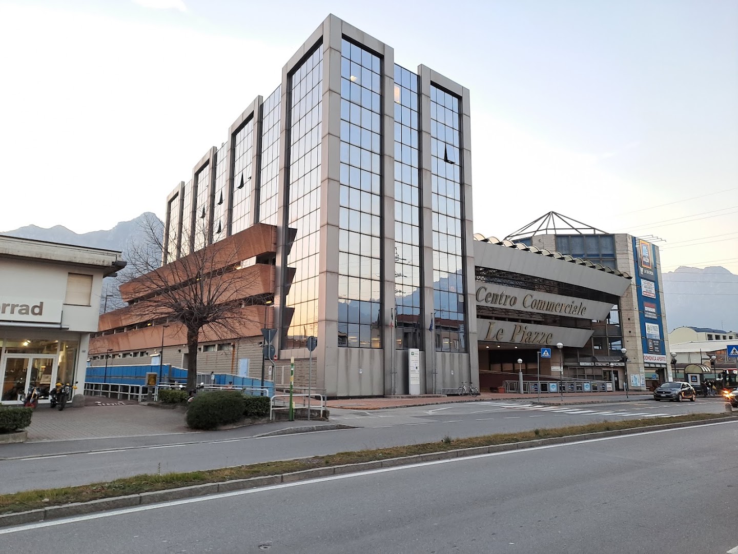 Centro Commerciale Le Piazze - Lecco, Lecco