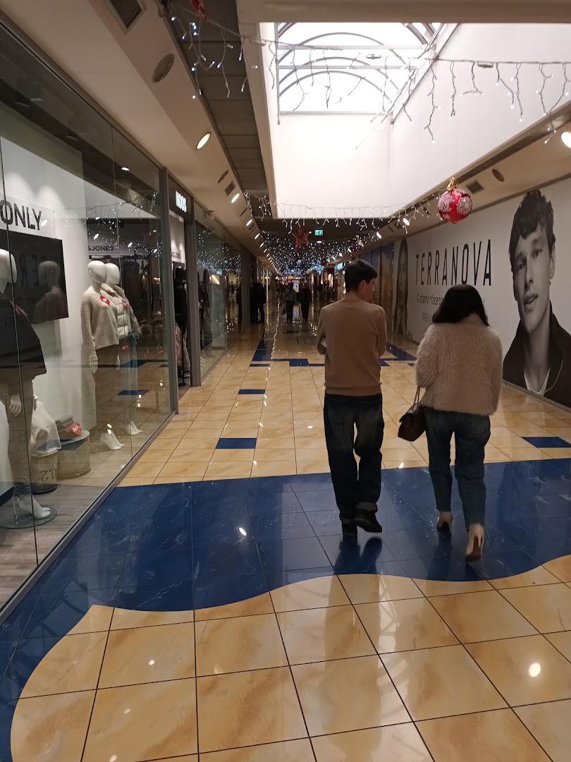 Centro Commerciale Millennium Center