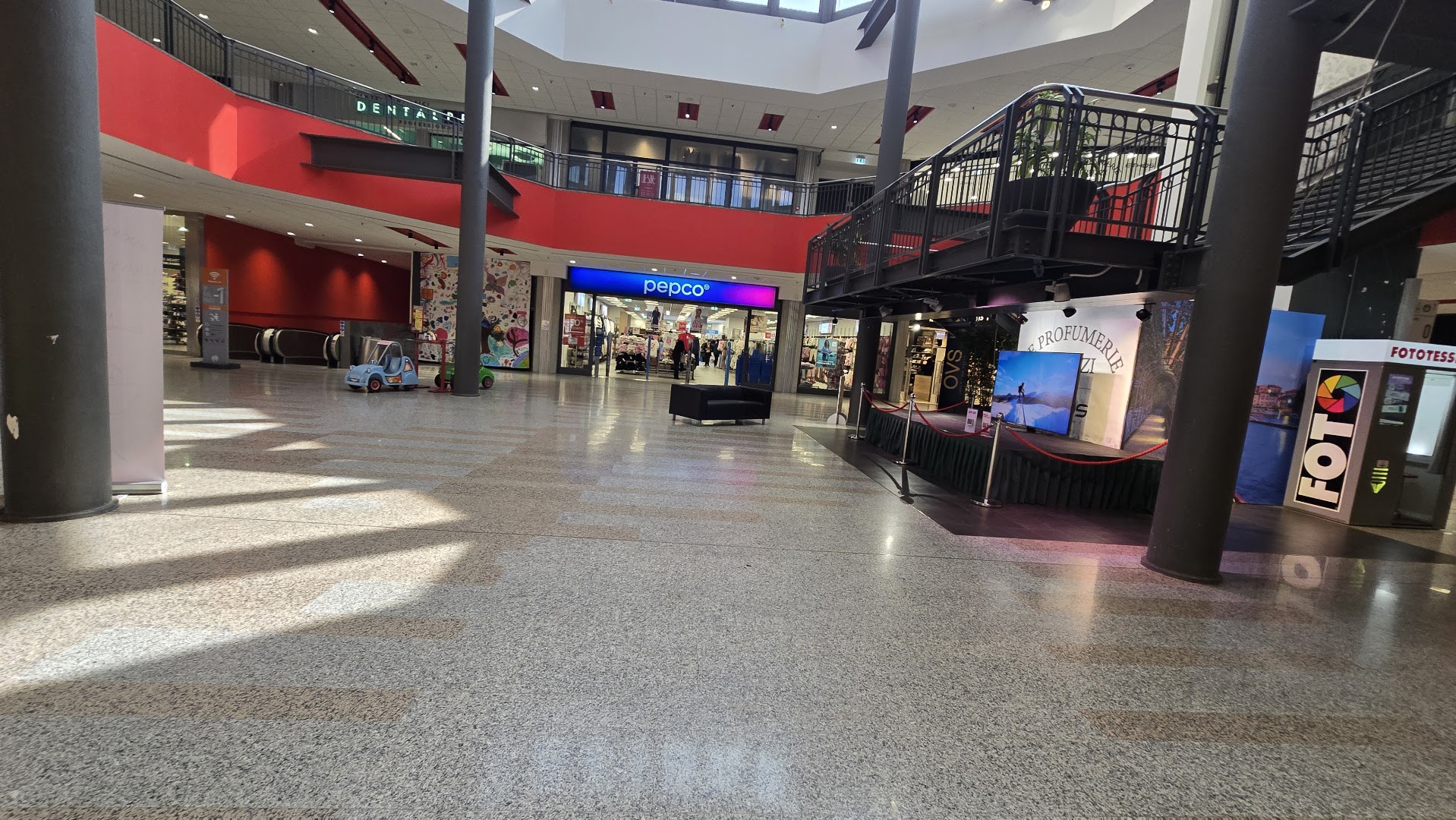 Centro Commerciale Mirabello, Cantù