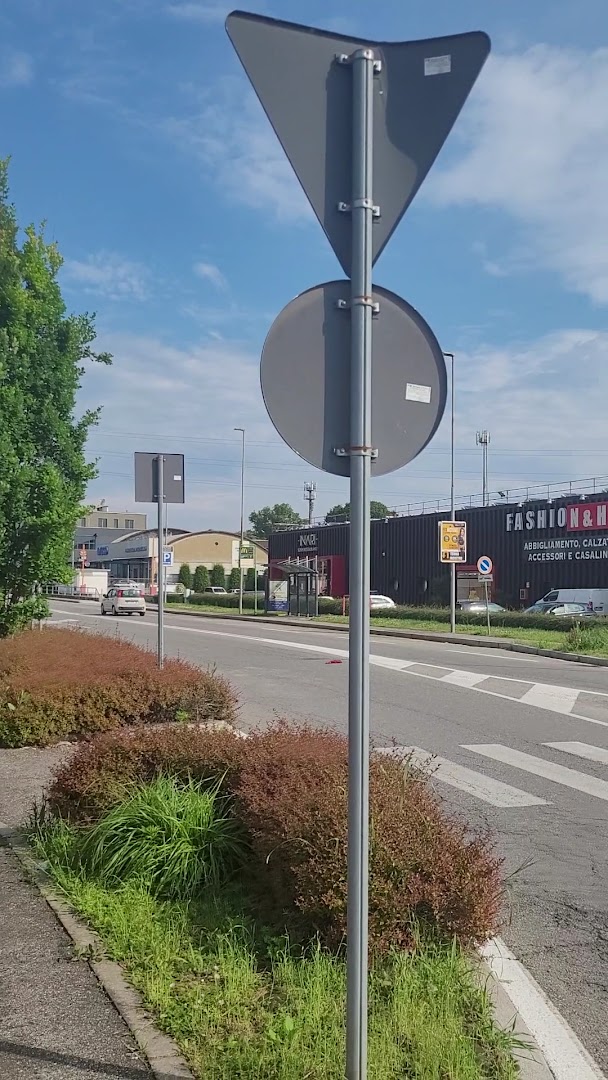 Centro Commerciale Mirabello