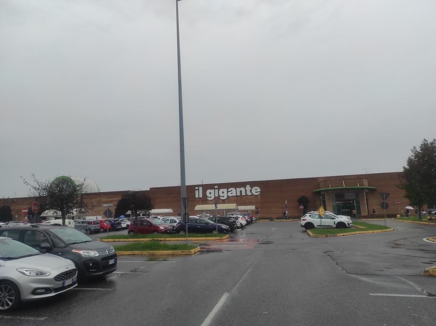 Centro Commerciale San Grato