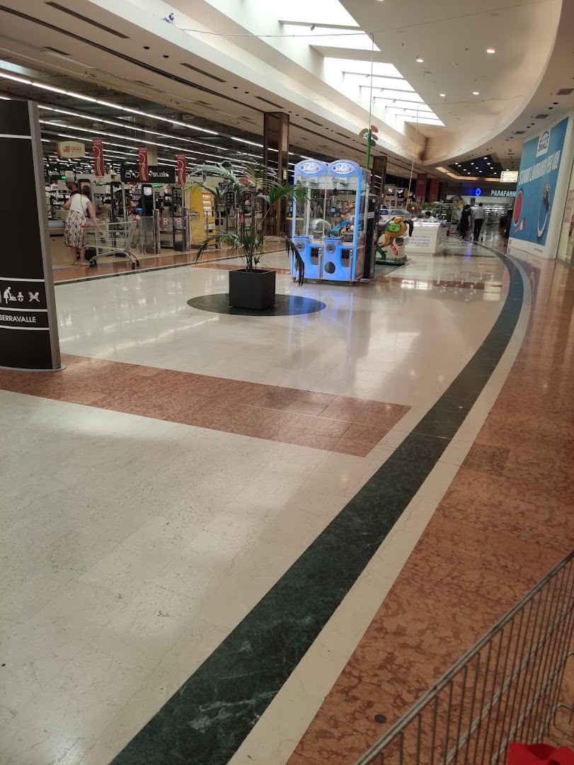 Centro Commerciale Serravalle