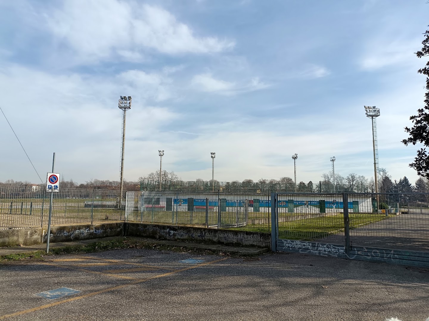 Centro Sportivo Comunale 'G. Facchetti'