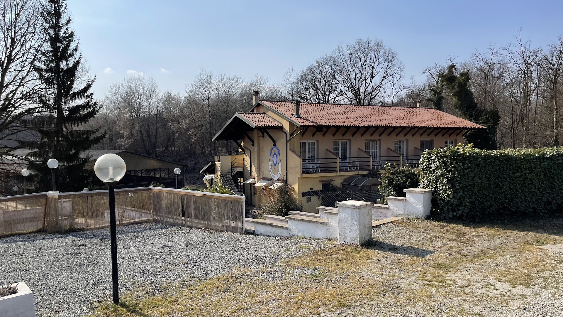 Centro Turistico Mompolino