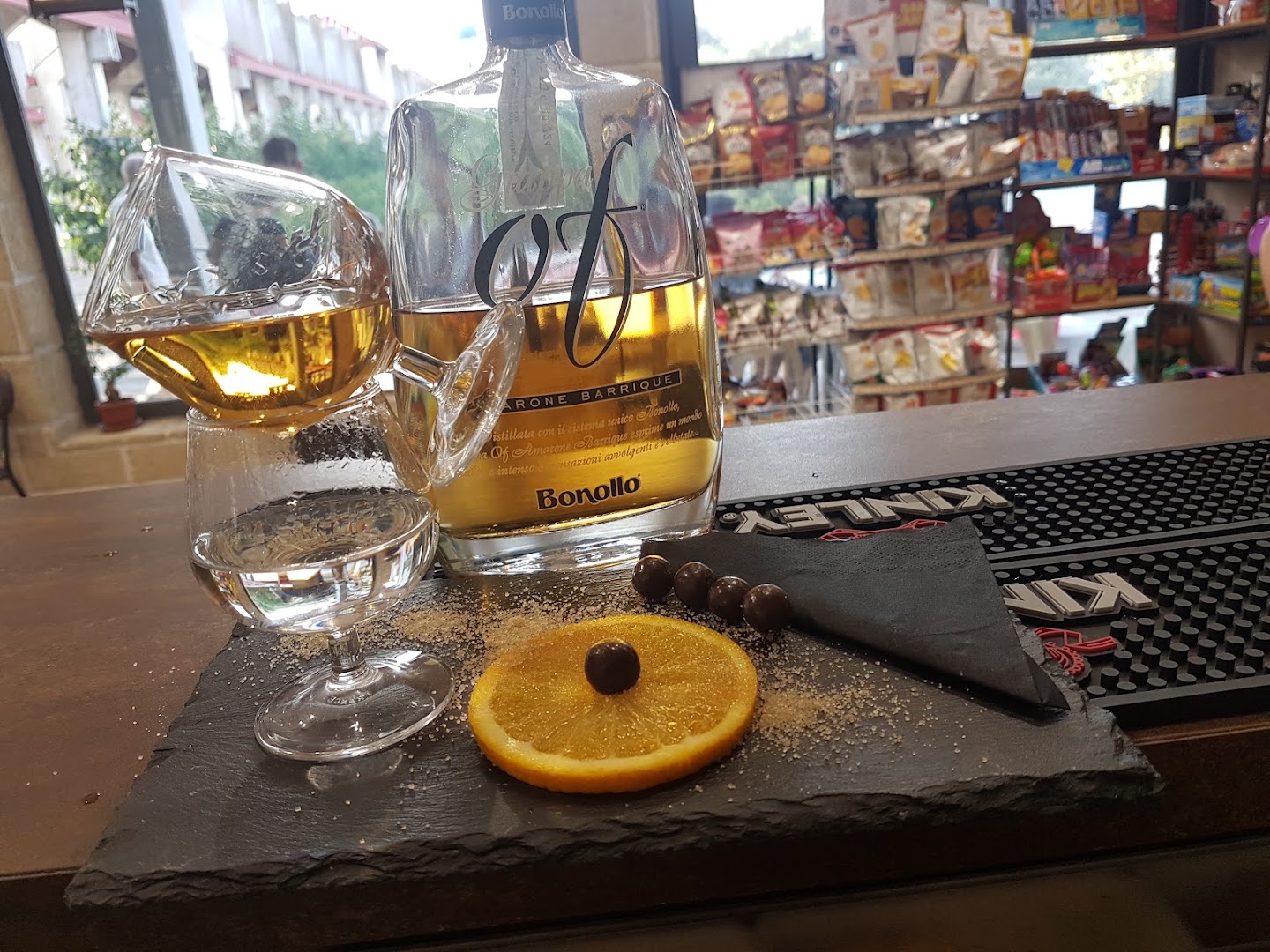 C'est La Ville Café