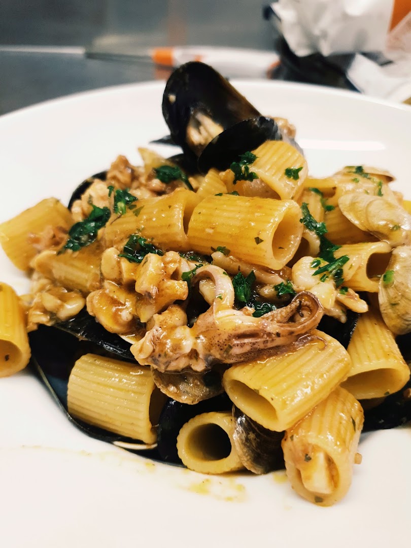 Chalet Reno's - Stabilimento Balneare - Ristorante - Bar - Noleggio Biciclette