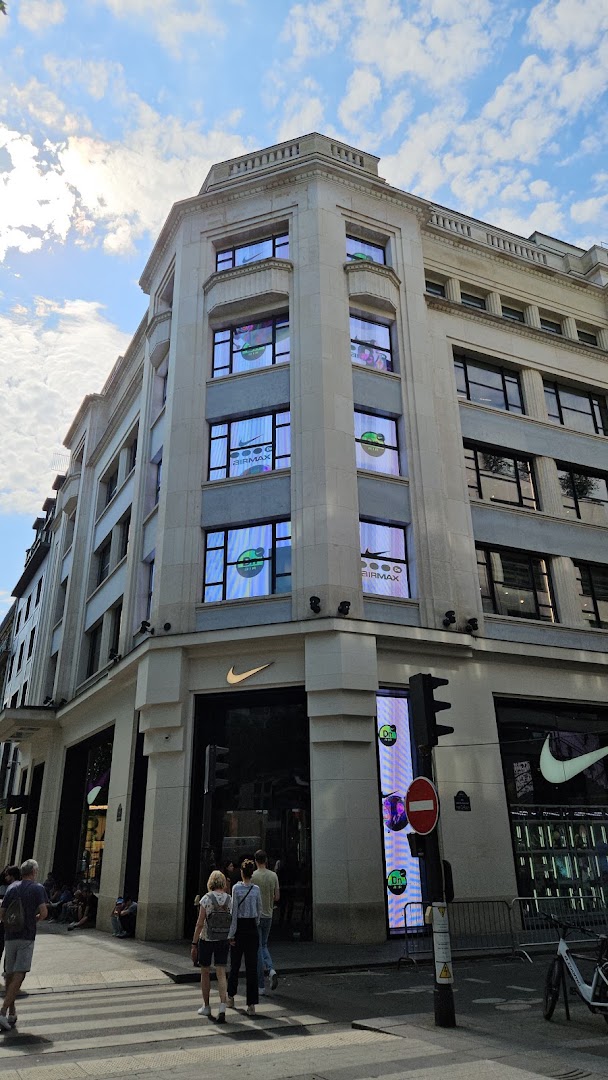 Champs Elisee