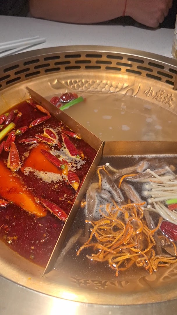 CHAOHOTPOT 朝天门火锅, Milano
