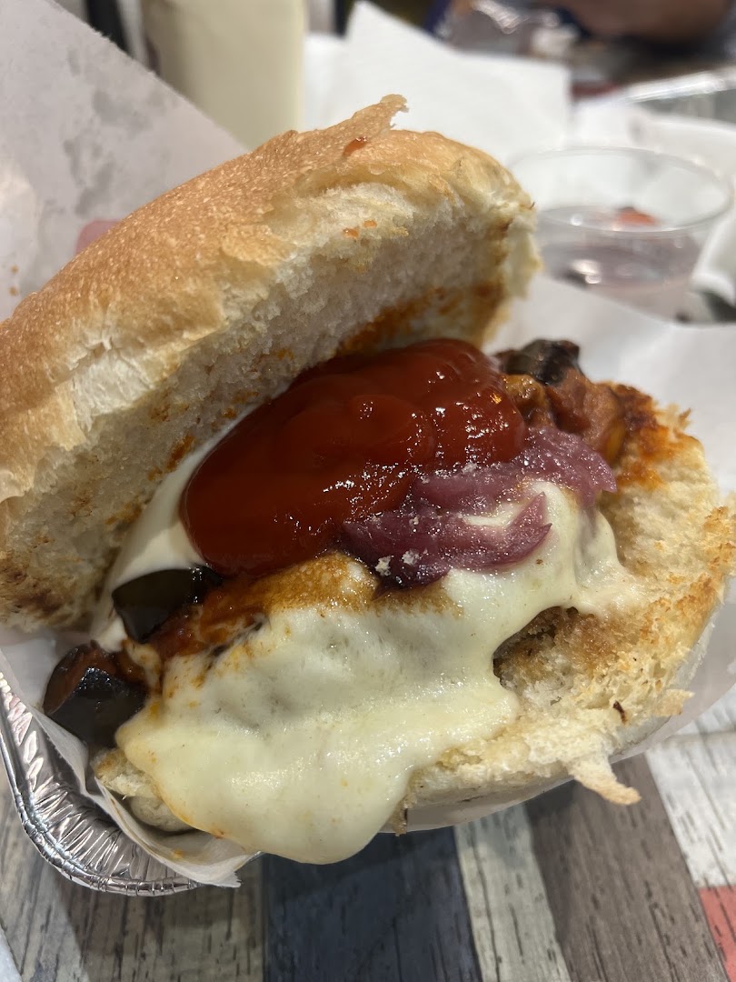 Chapeau Burger