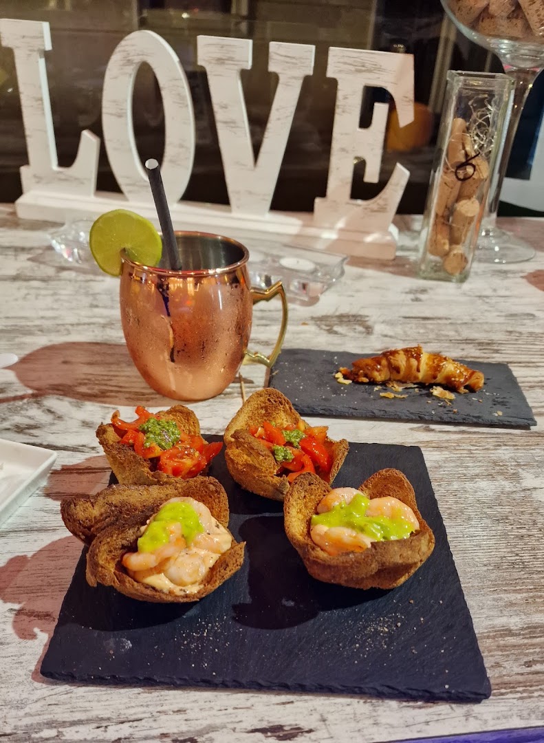 Chaplin Café – Karaoke, Musica Live, Varedo