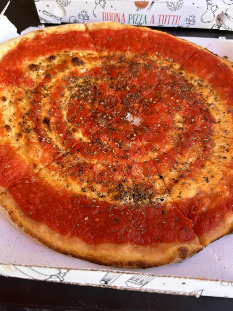 Che Gusto Cucinelli, Brindisi