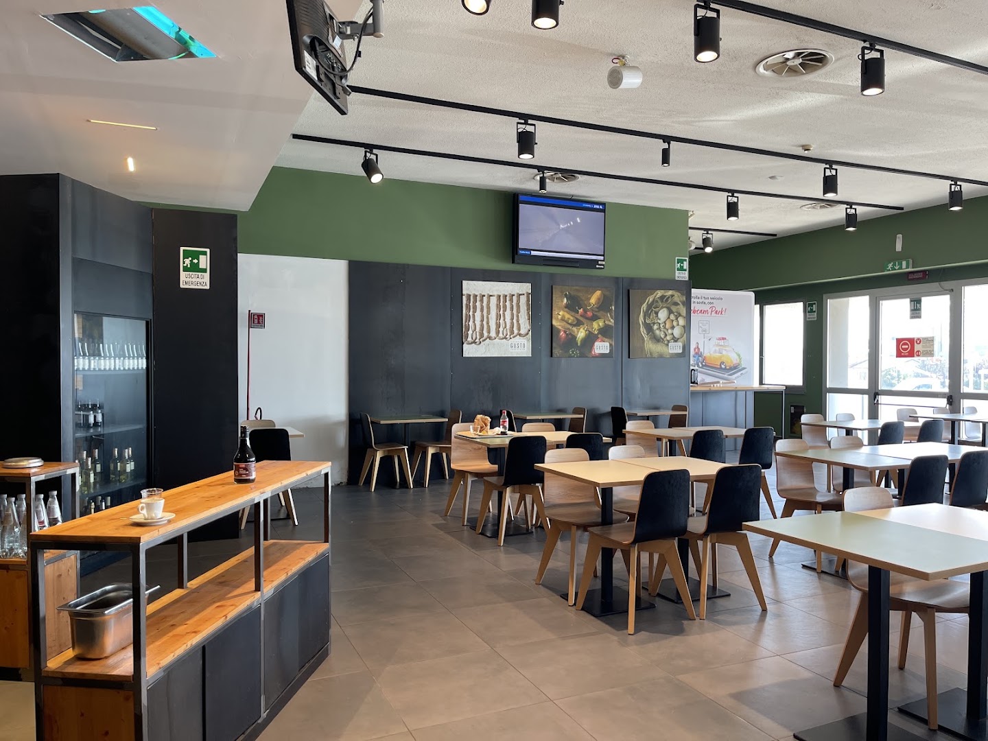 Chef Express - Montefeltro Est 18, Riccione