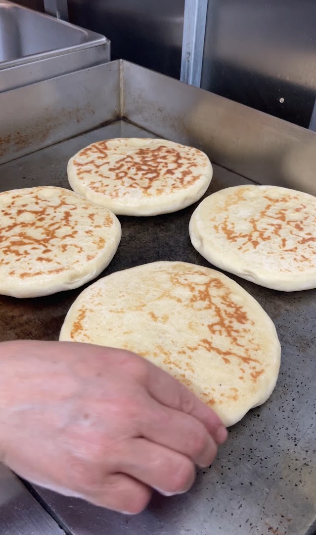 Cheli's Tacos (HALAL)
