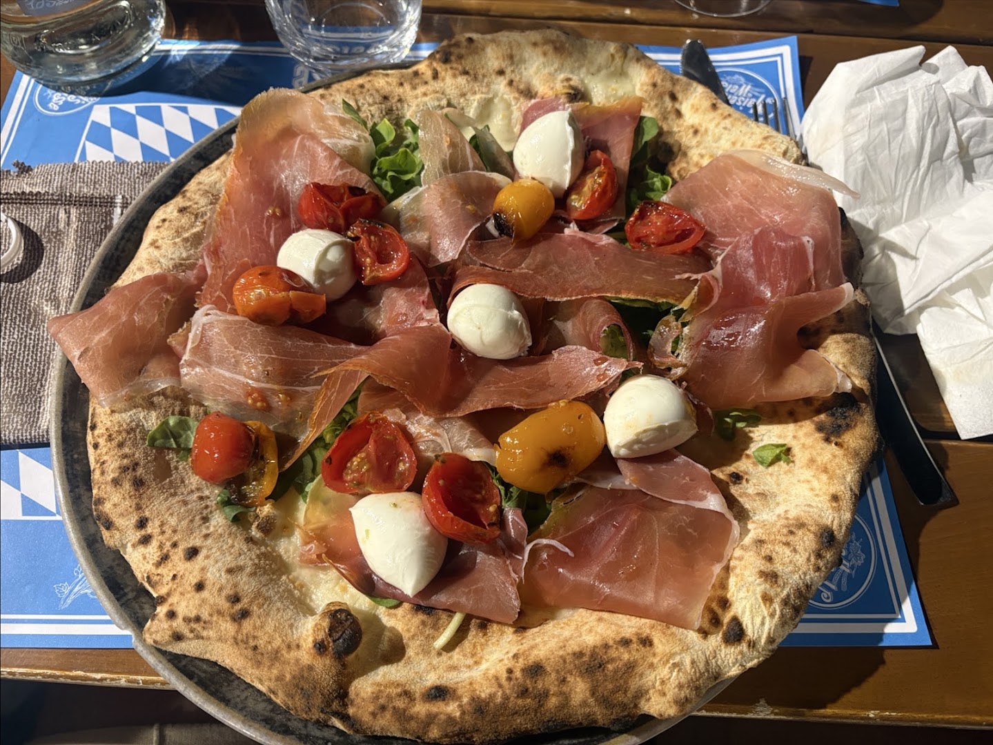 Cherry pizzeria