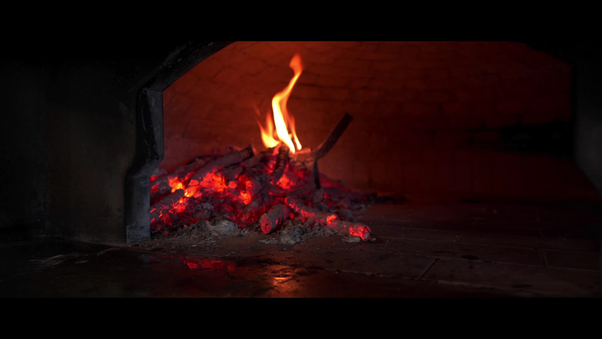 Cherry pizzeria