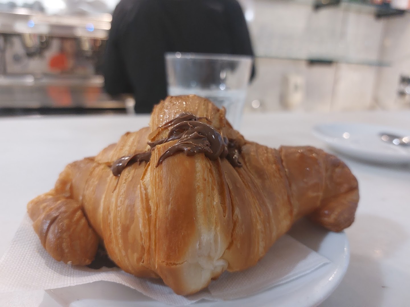 chez les amis, Roma