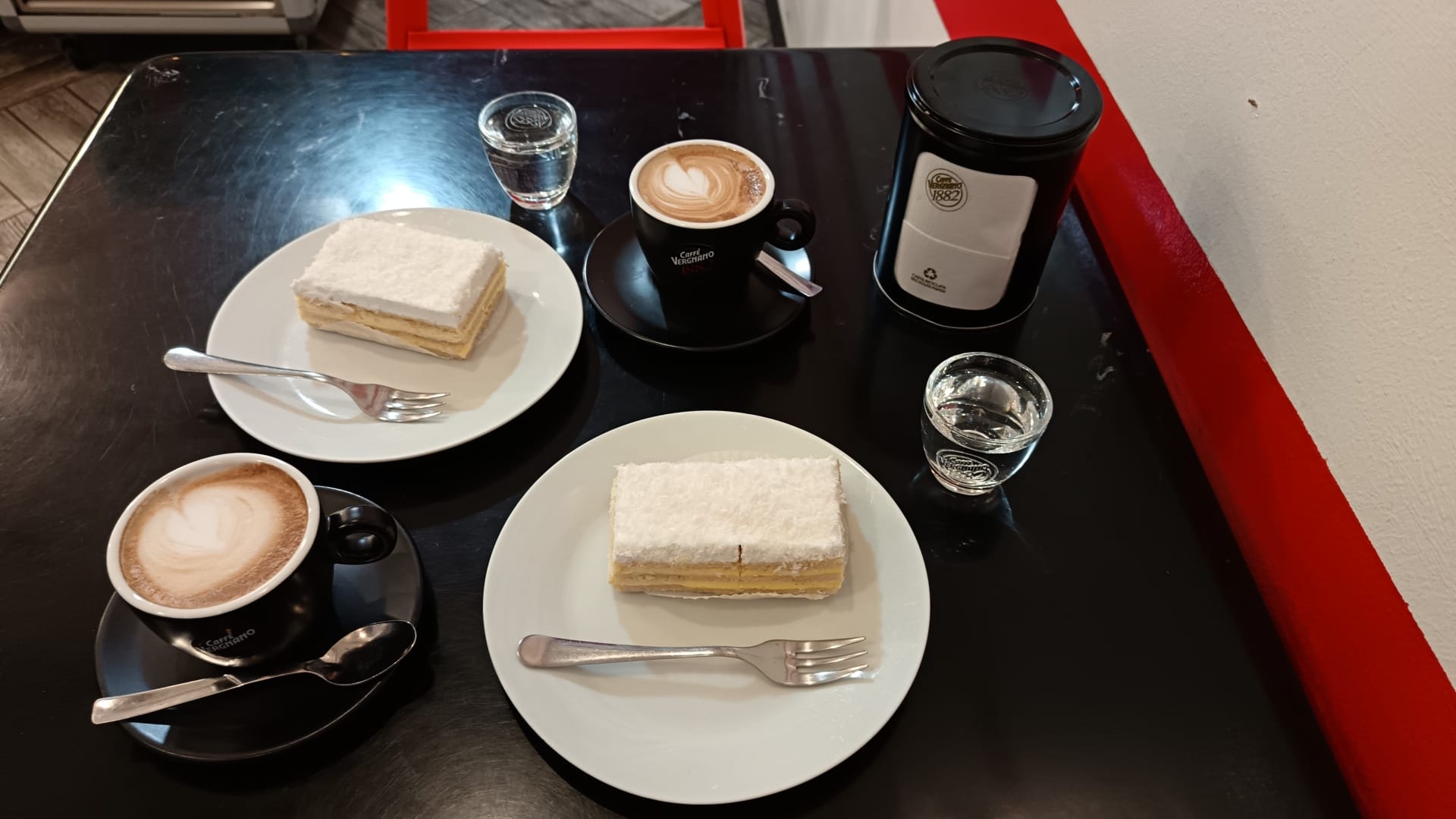 Chiaro Scuro, Torino