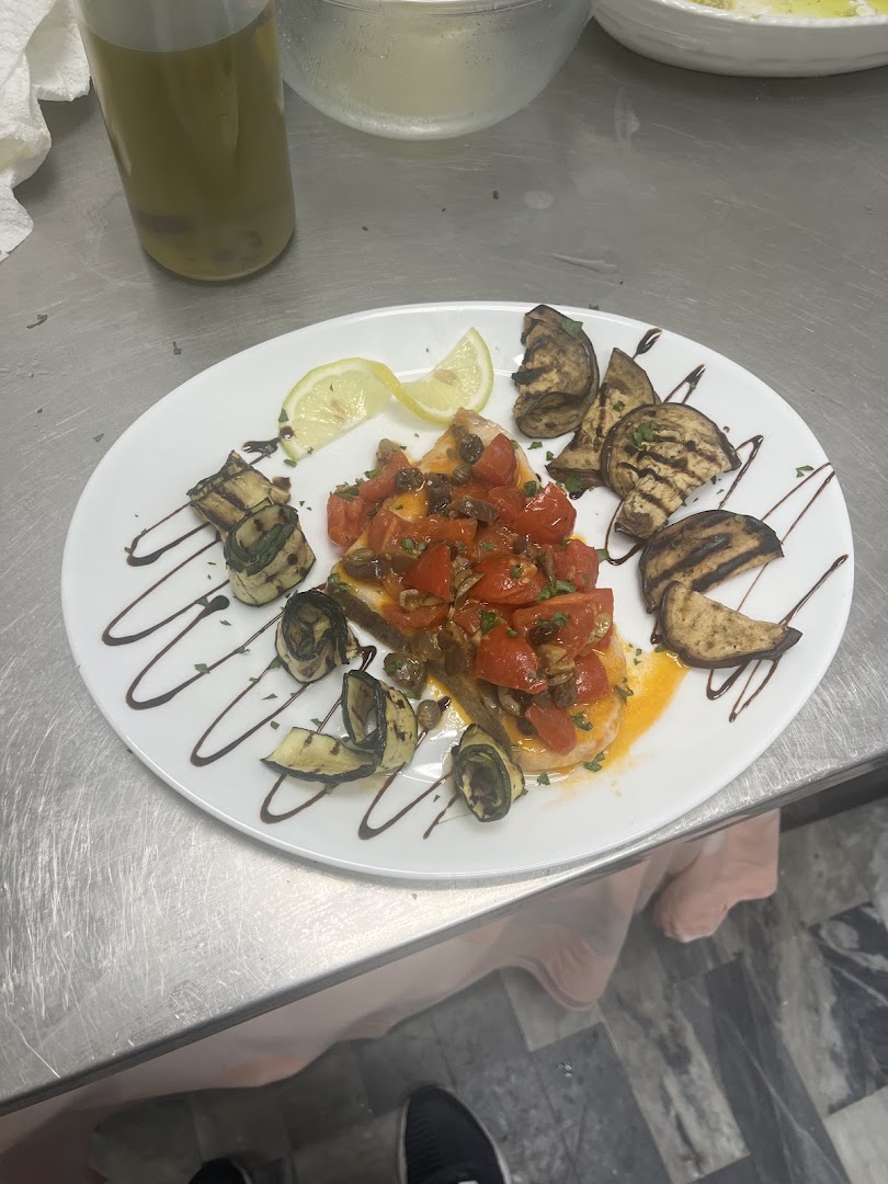 Chicco d'Oro caffè e cucina, Latina