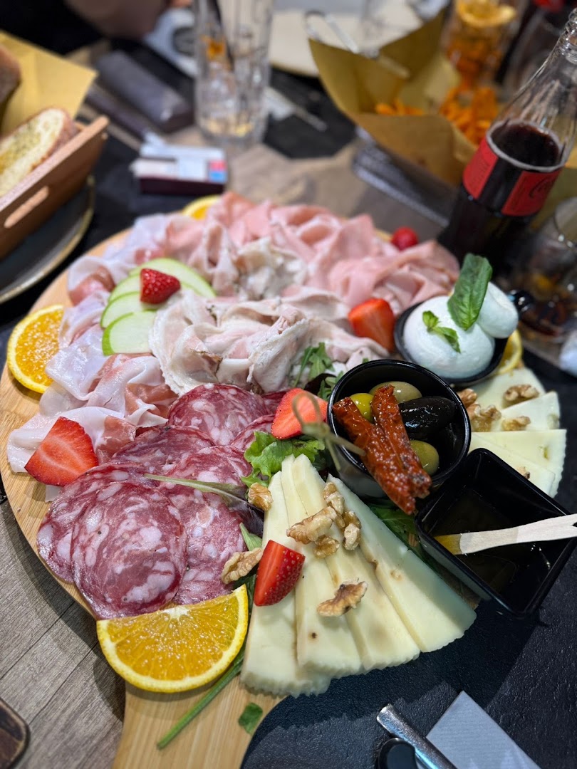 CHILOGRAMMO FOOD&DRINKS