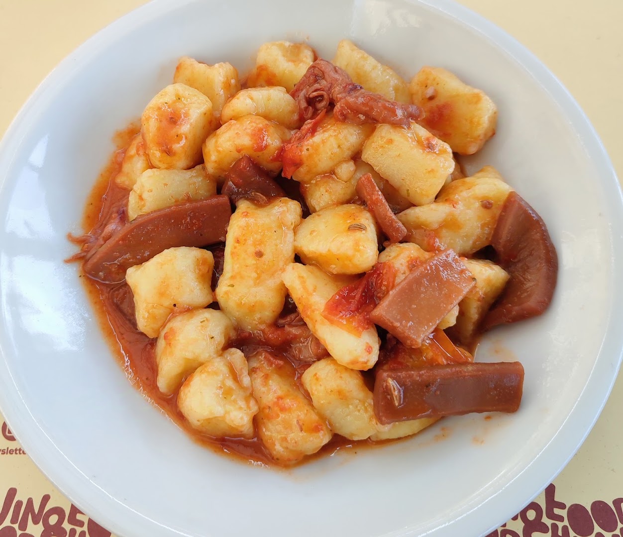 Chinino Food - Il ristorante sociale della Fabbrica del Chinino