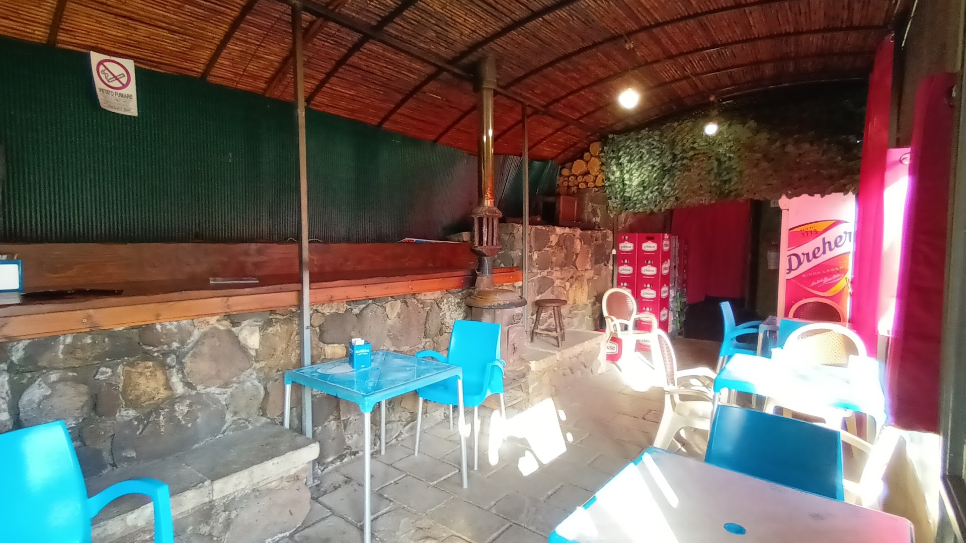 Chiosco Bar Su Grifoni Bèciu