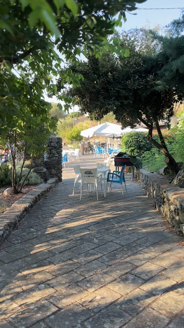 Chiosco Bar Su Grifoni Bèciu