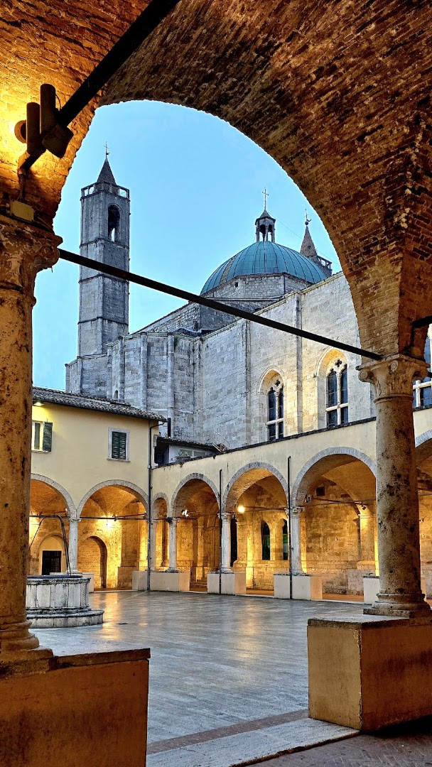 Chiostro Maggiore di San Francesco C 14